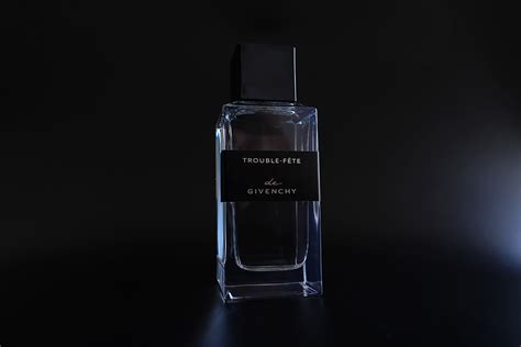 trouble fete givenchy perfume